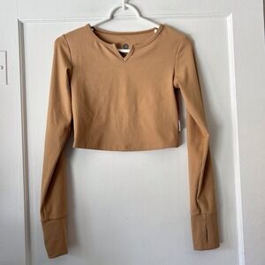 Citta by Kayla Wang activewear long sleeve crop top with thumb holes sz Small